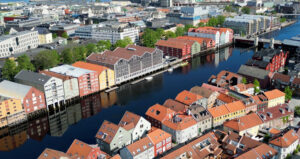 Flyfoto tatt over Trondheim sentrum