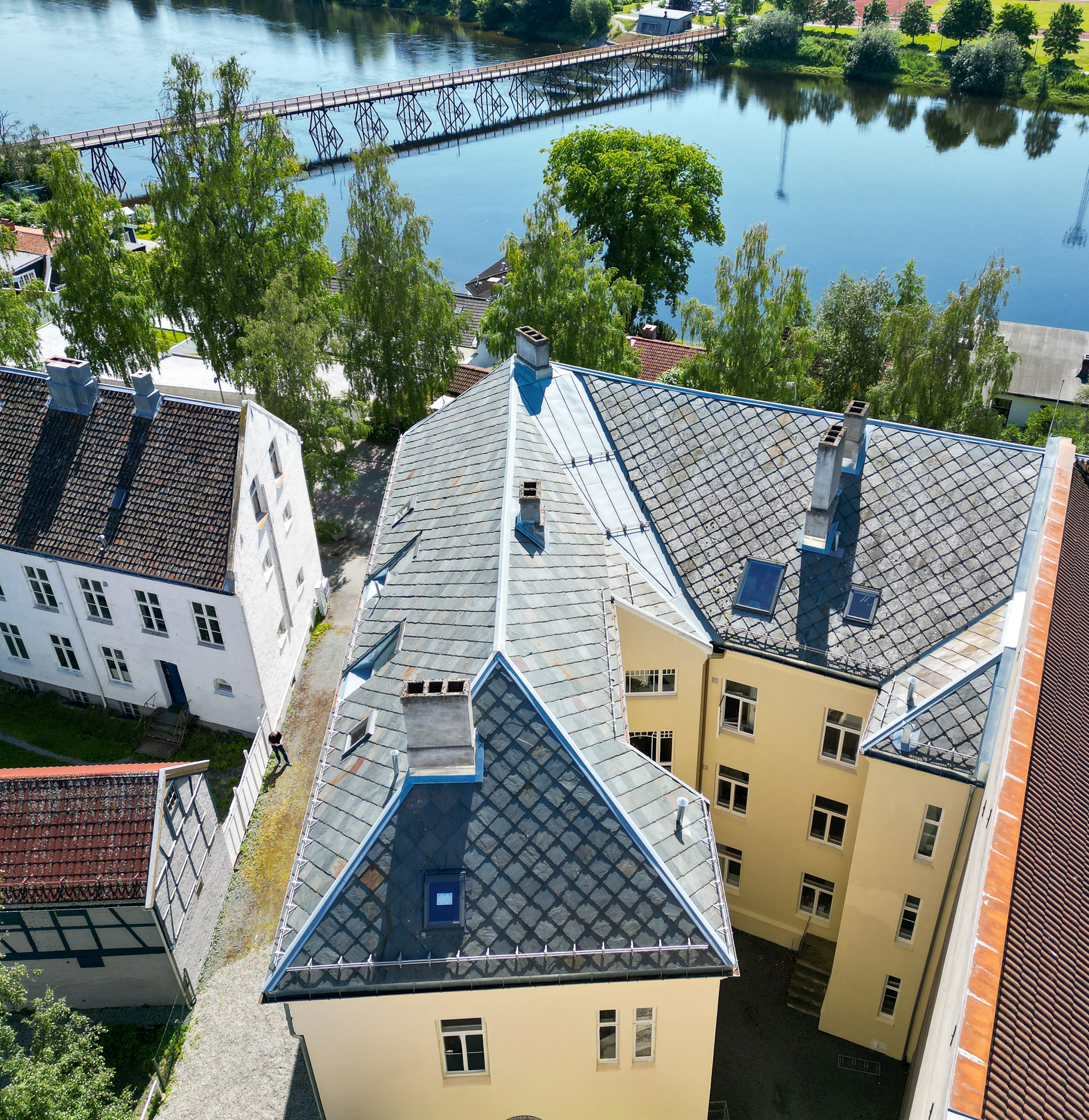 6 av 9: 